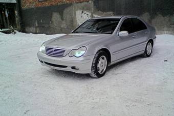 2000 Mercedes-Benz C-Class Pictures