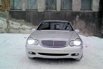 2000 Mercedes-Benz C-Class Photos