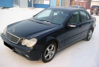 2000 Mercedes-Benz C-Class Pics