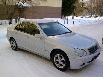 2000 Mercedes-Benz C-Class Pictures