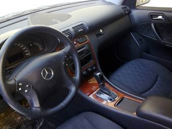 2000 Mercedes-Benz C-Class Photos