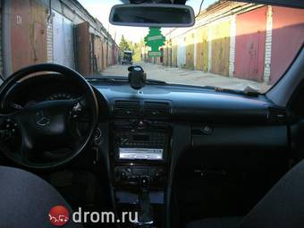 2000 Mercedes-Benz C-Class Photos