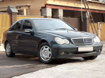 2000 Mercedes-Benz C-Class Photos