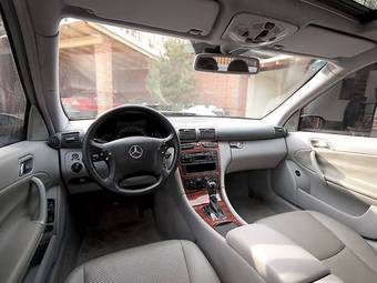 2000 Mercedes-Benz C-Class Pictures