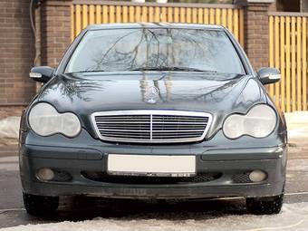 2000 Mercedes-Benz C-Class Pictures