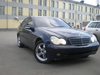 2000 Mercedes-Benz C-Class Photos