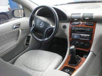 2000 Mercedes-Benz C-Class Photos