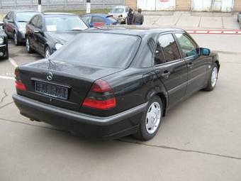 2000 Mercedes-Benz C-Class Pics