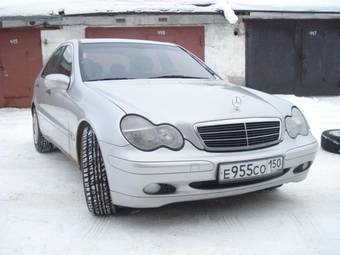 2000 Mercedes-Benz C-Class Pics