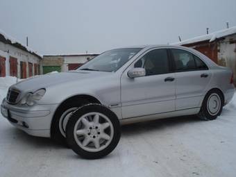 2000 Mercedes-Benz C-Class Photos
