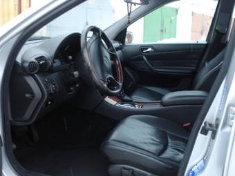 2000 Mercedes-Benz C-Class Pictures