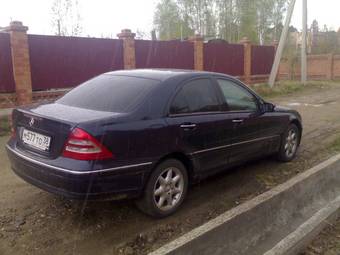 2000 Mercedes-Benz C-Class Photos