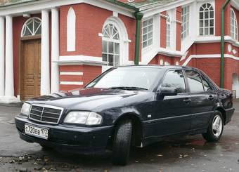 2000 Mercedes-Benz C-Class Pictures