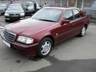 2000 Mercedes-Benz C-Class Images