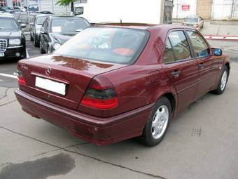 2000 Mercedes-Benz C-Class Pictures
