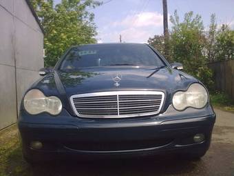 2000 Mercedes-Benz C-Class Pics