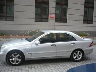 2000 Mercedes-Benz C-Class Photos