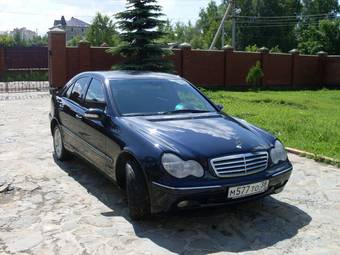 2000 Mercedes-Benz C-Class Photos