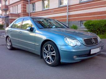 2000 Mercedes-Benz C-Class Photos