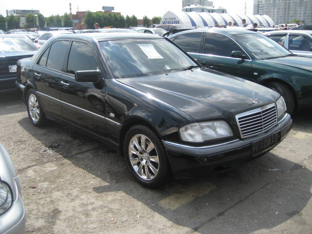 2000 Mercedes-Benz C-Class