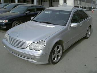 2000 Mercedes-Benz C-Class Photos