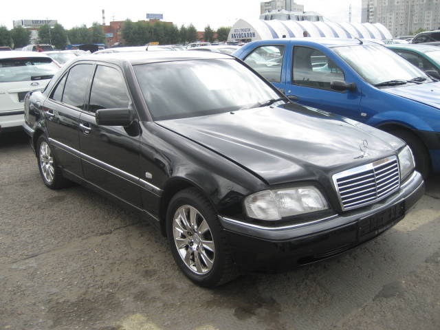 2000 Mercedes-Benz C-Class