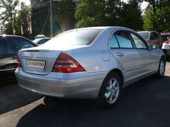 2000 Mercedes-Benz C-Class Pictures