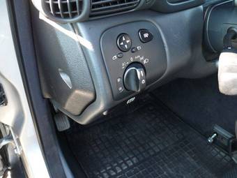 2000 Mercedes-Benz C-Class Images