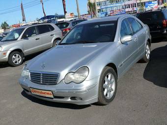 2000 Mercedes-Benz C-Class Pics