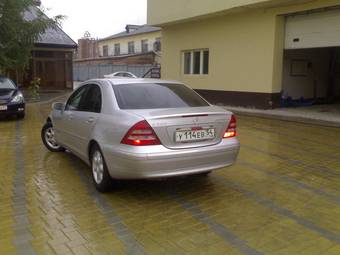 2000 Mercedes-Benz C-Class Pics