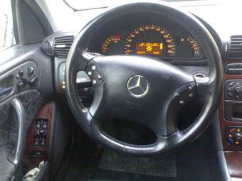2000 Mercedes-Benz C-Class Pictures