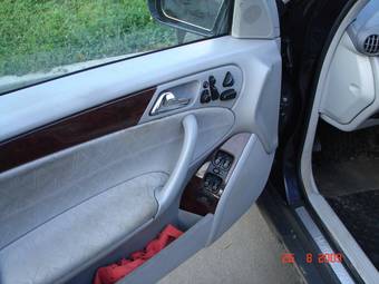 2000 Mercedes-Benz C-Class Pictures