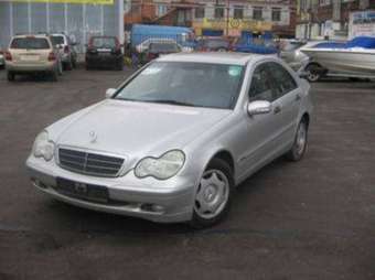 2002 Mercedes-Benz C-Class Pictures