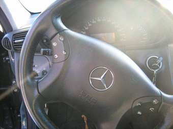 2002 Mercedes-Benz C-Class Photos