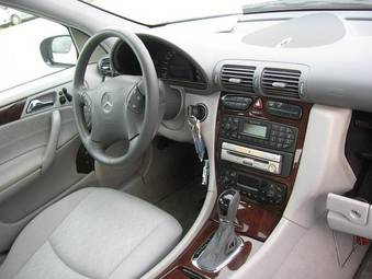 2002 Mercedes-Benz C-Class Photos