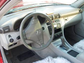 2002 Mercedes-Benz C-Class Pics