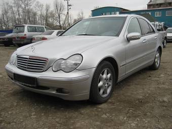 2002 Mercedes-Benz C-Class Pics
