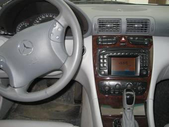 2002 Mercedes-Benz C-Class Pictures