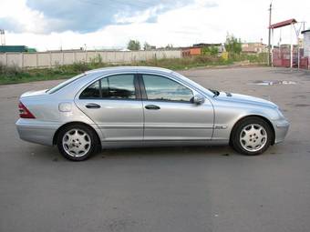2002 Mercedes-Benz C-Class Pictures
