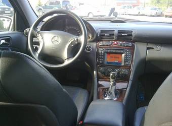 2002 Mercedes-Benz C-Class Pictures