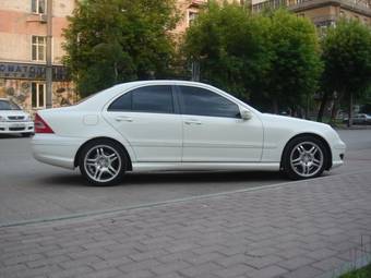 2002 Mercedes-Benz C-Class Pictures