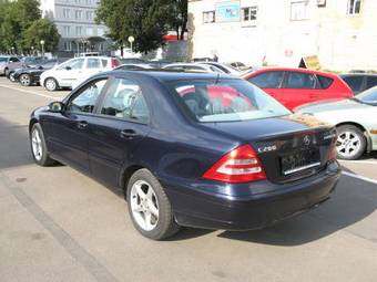 2002 Mercedes-Benz C-Class Pictures