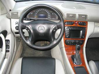 2002 Mercedes-Benz C-Class Photos