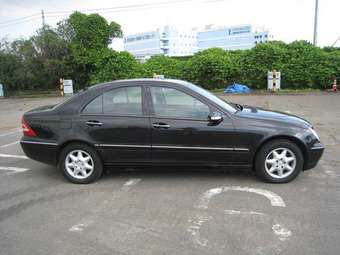 2003 Mercedes-Benz C-Class Pictures