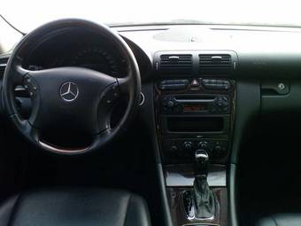 2003 Mercedes-Benz C-Class Pictures