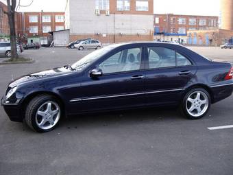 2003 Mercedes-Benz C-Class Pictures