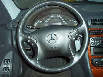 2003 Mercedes-Benz C-Class Photos