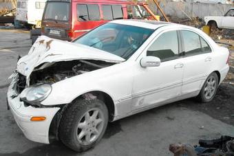 2003 Mercedes-Benz C-Class Pics