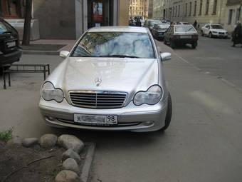 2003 Mercedes-Benz C-Class Pictures