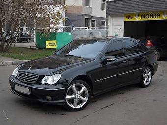 2003 Mercedes-Benz C-Class Pictures